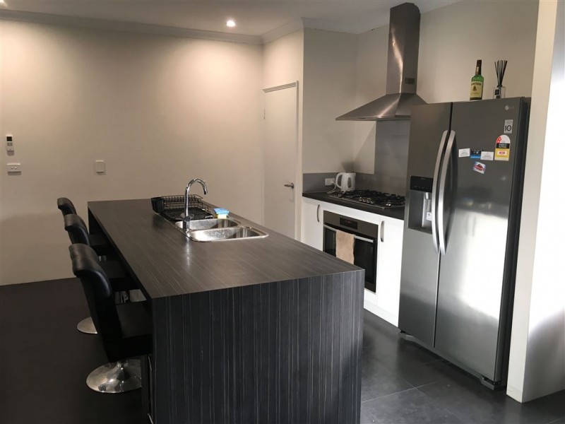 6 Edgari Street, Jindalee WA 6036