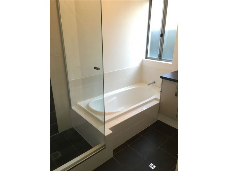 6 Edgari Street, Jindalee WA 6036