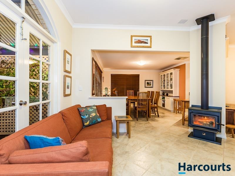 9 Carlton Turn, Currambine WA 6028