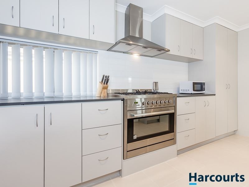 16 Francina View, Sinagra WA 6065