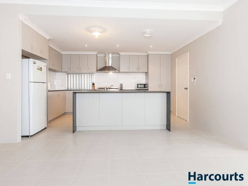 16 Francina View, Sinagra WA 6065