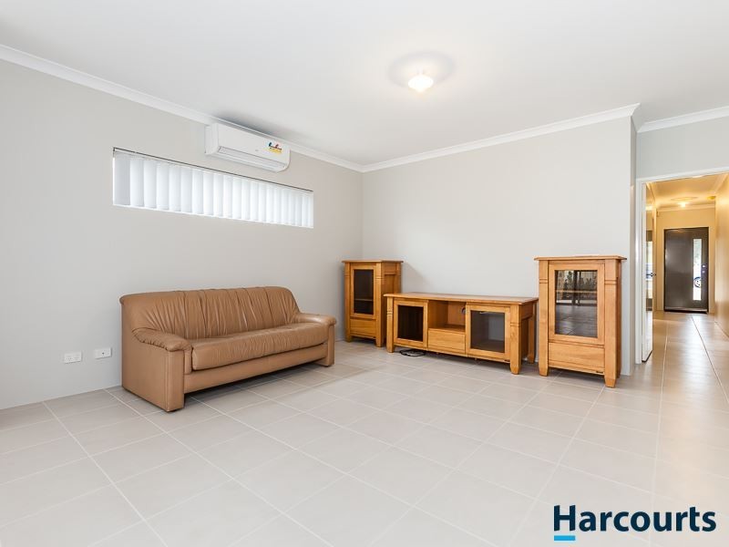 16 Francina View, Sinagra WA 6065