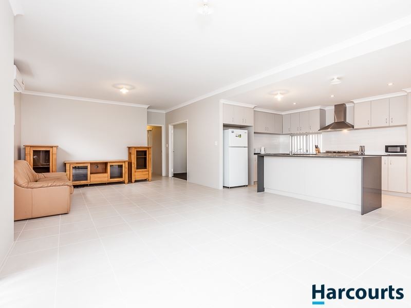16 Francina View, Sinagra WA 6065