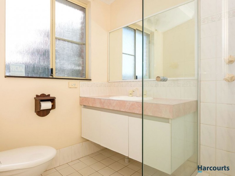 2 Kirkdale Turn, Kinross WA 6028