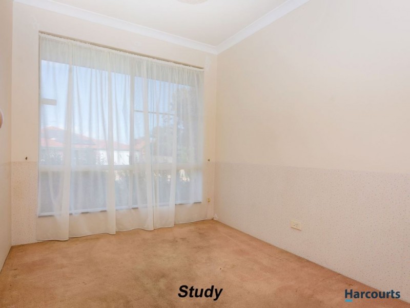 2 Kirkdale Turn, Kinross WA 6028