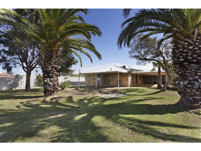 16 Mousehole Crescent, Yanchep WA 6035