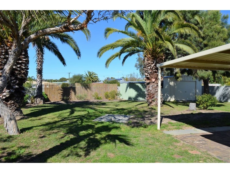 16 Mousehole Crescent, Yanchep WA 6035