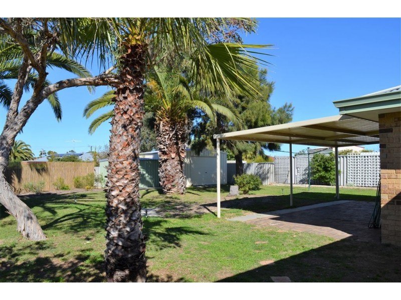 16 Mousehole Crescent, Yanchep WA 6035
