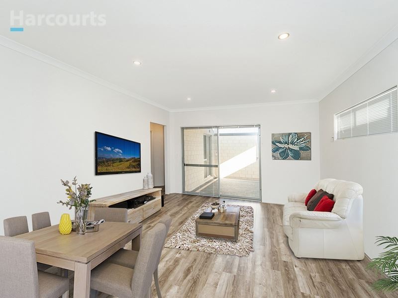 4/34 Willespie Drive, Pearsall WA 6065