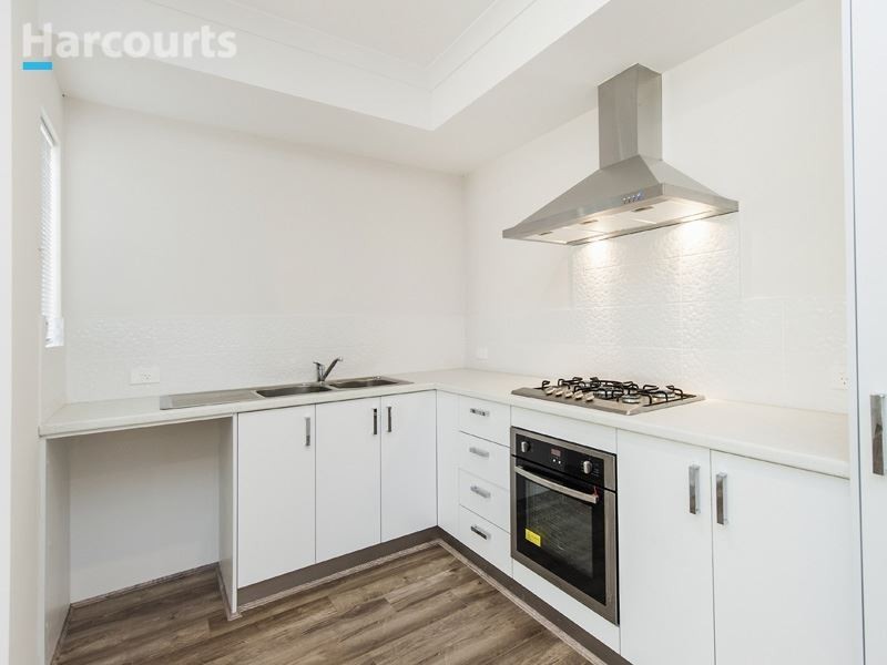 4/34 Willespie Drive, Pearsall WA 6065