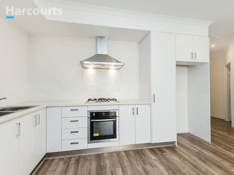 4/34 Willespie Drive, Pearsall WA 6065