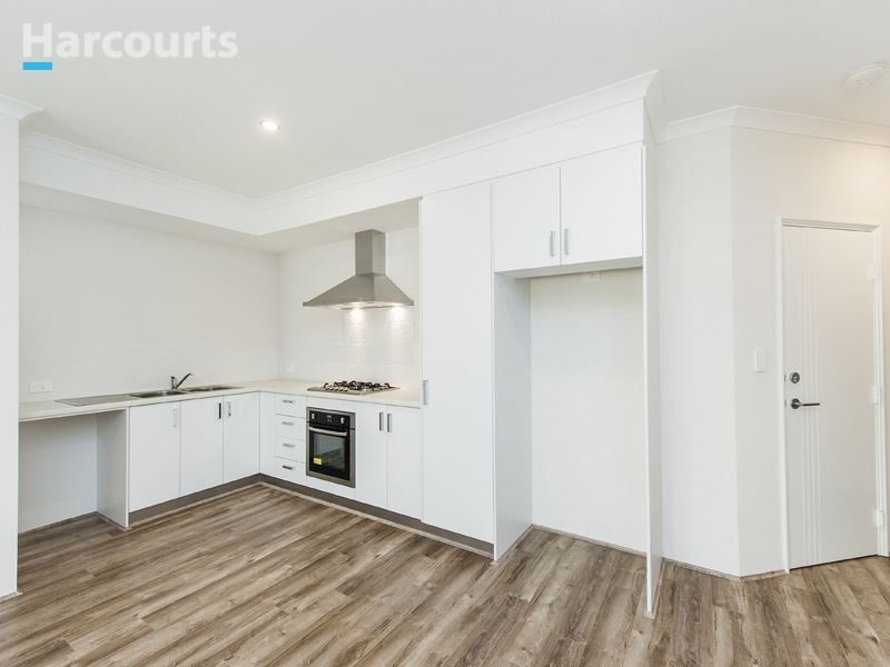 4/34 Willespie Drive, Pearsall WA 6065