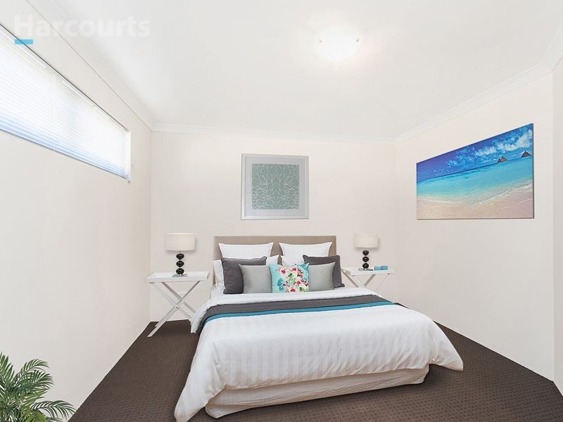 4/34 Willespie Drive, Pearsall WA 6065