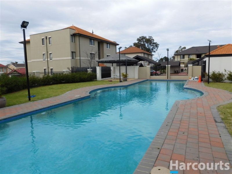 1/176 Lakeside Drive, Joondalup WA 6027