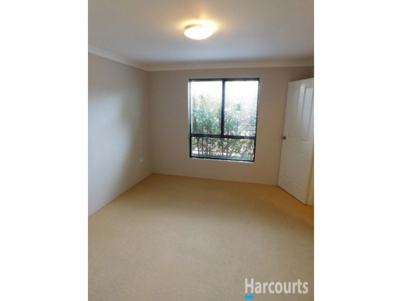 1/176 Lakeside Drive, Joondalup WA 6027