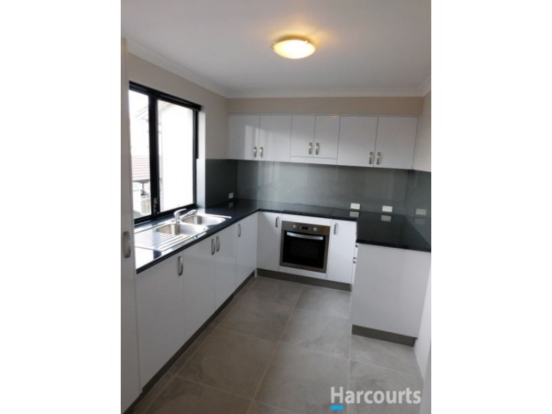 1/176 Lakeside Drive, Joondalup WA 6027
