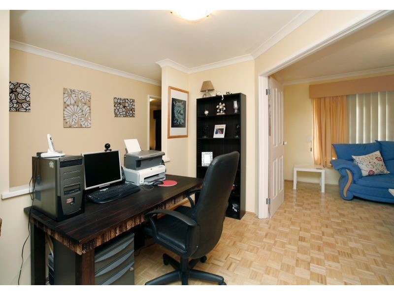 6 Earlsferry Green, Kinross WA 6028