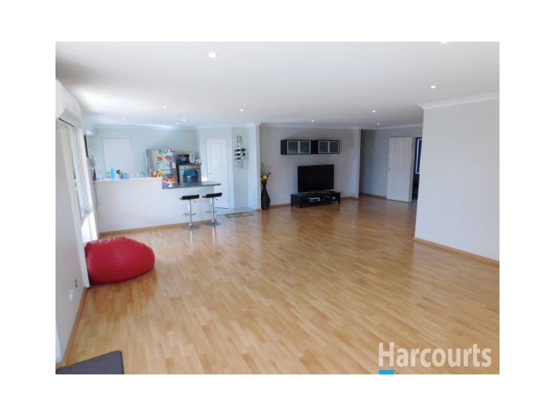 31 Compar Road, Banksia Grove WA 6031