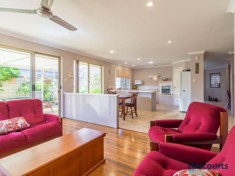 5 Fowey Loop, Mindarie WA 6030