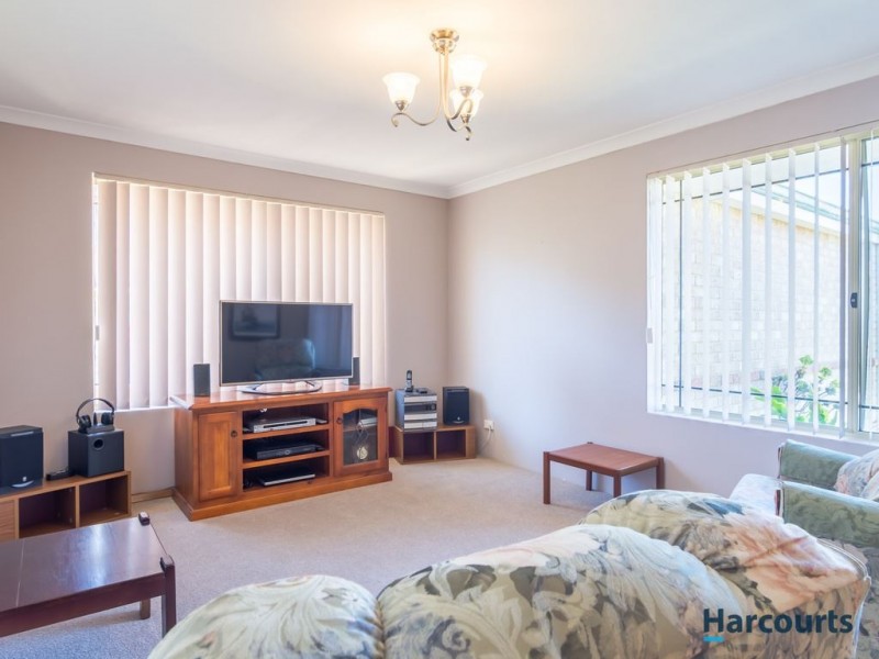 5 Fowey Loop, Mindarie WA 6030