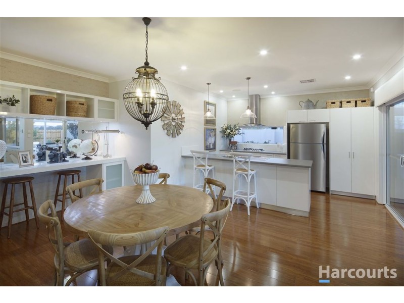 8 Horsenall Close, Ellenbrook WA 6069