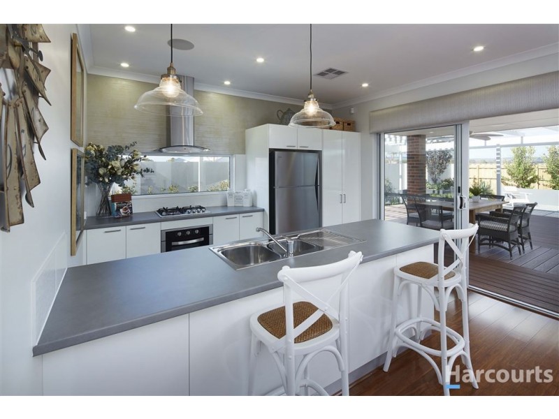 8 Horsenall Close, Ellenbrook WA 6069