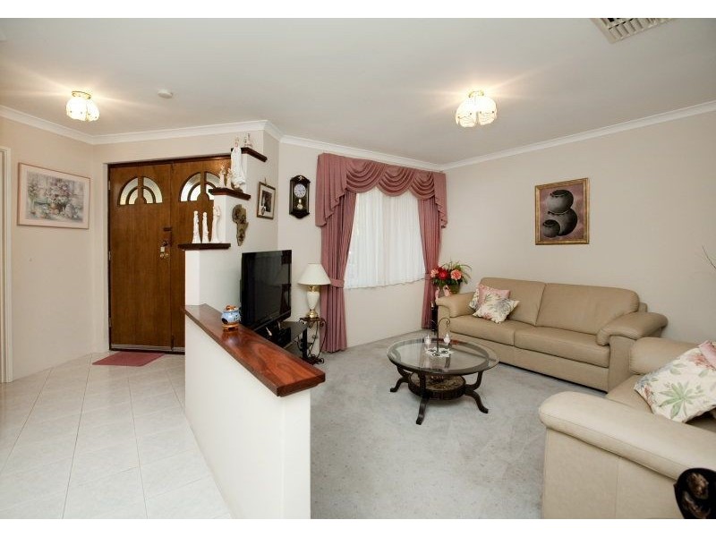 4 Dunkeld Glen, Kinross WA 6028