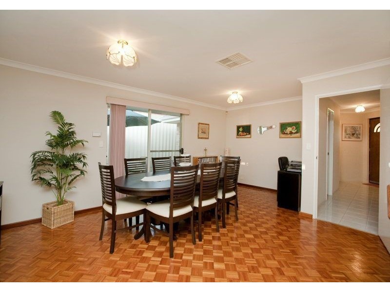 4 Dunkeld Glen, Kinross WA 6028
