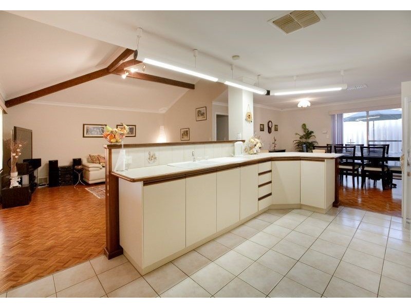 4 Dunkeld Glen, Kinross WA 6028