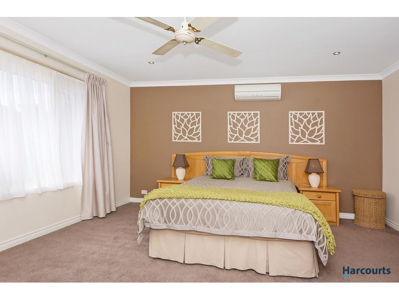 71 Macnaughton Crescent, Kinross WA 6028