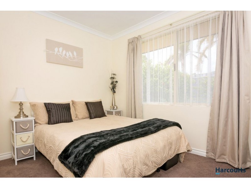 71 Macnaughton Crescent, Kinross WA 6028