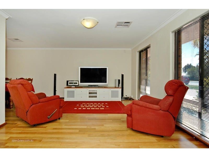 47 Lakeview Drive, Edgewater WA 6027