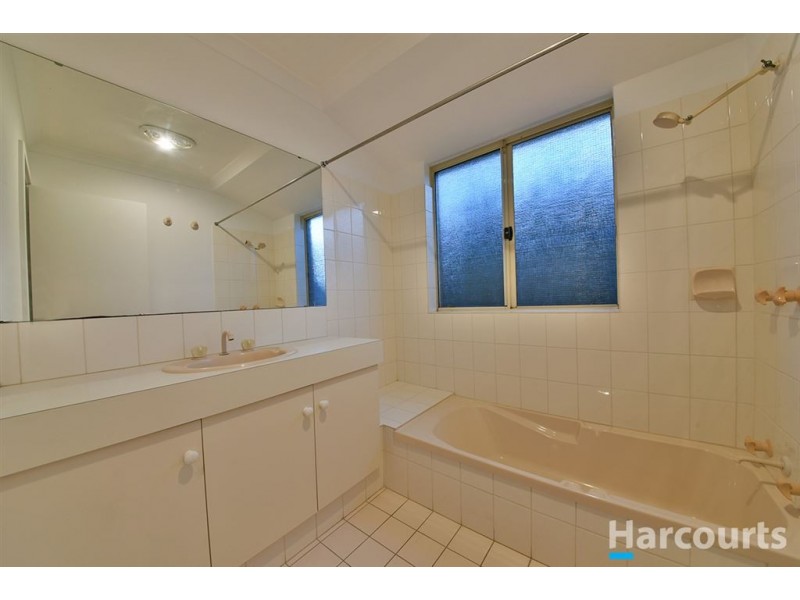 53 Viridian Drive, Banksia Grove WA 6031