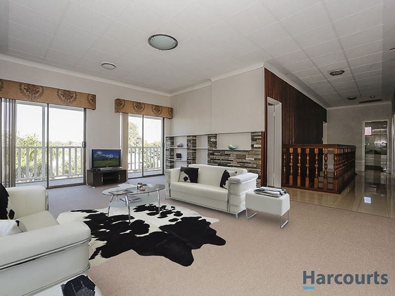 39 Elmhurst Way, Greenwood WA 6024