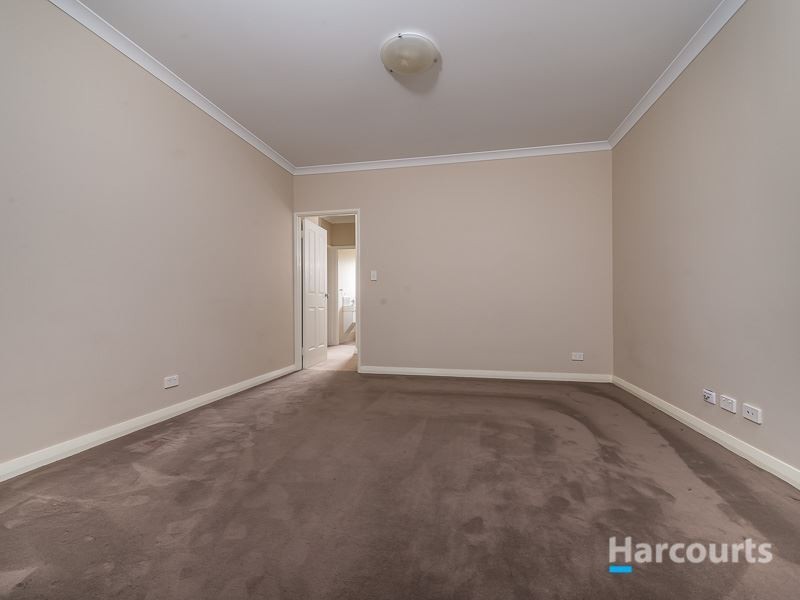 38 Alvarez Parkway, Tapping WA 6065