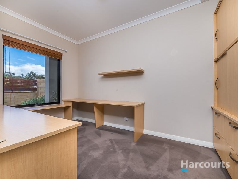 38 Alvarez Parkway, Tapping WA 6065