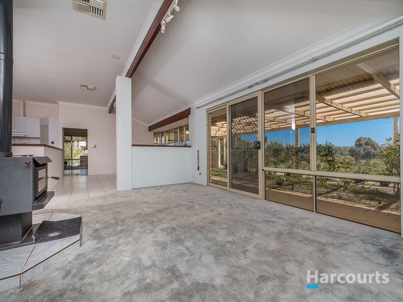 85 Hereford Way, Lower Chittering WA 6084