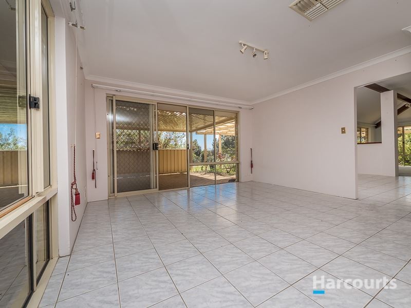 85 Hereford Way, Lower Chittering WA 6084