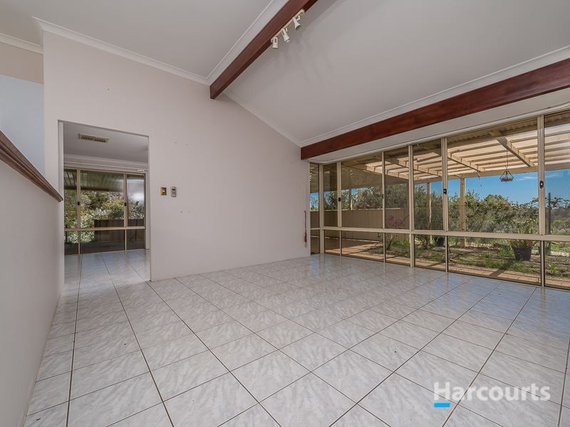 85 Hereford Way, Lower Chittering WA 6084