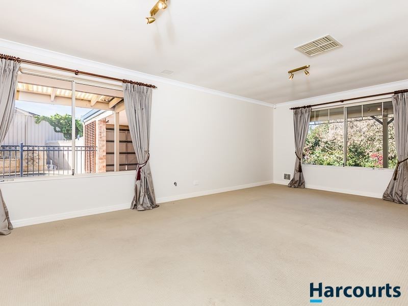 5 Bergalia Mews, Currambine WA 6028
