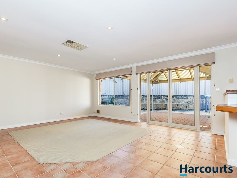 5 Bergalia Mews, Currambine WA 6028