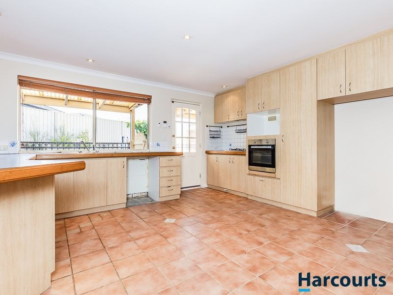 5 Bergalia Mews, Currambine WA 6028