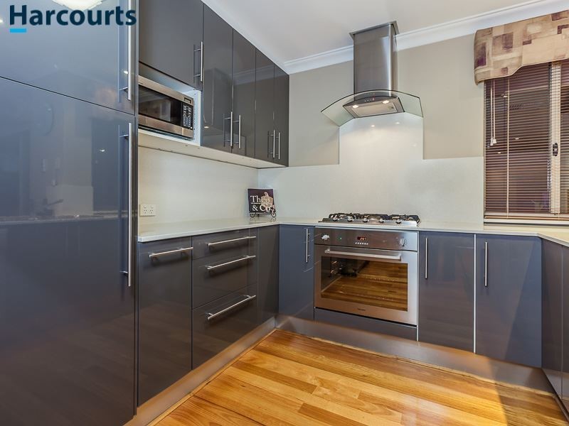 39 Canterbury Circle, Currambine WA 6028