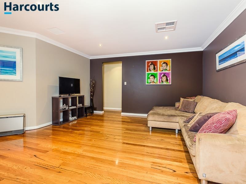 39 Canterbury Circle, Currambine WA 6028