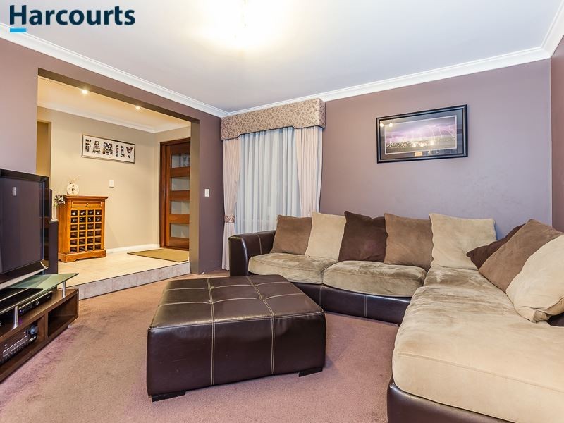 39 Canterbury Circle, Currambine WA 6028