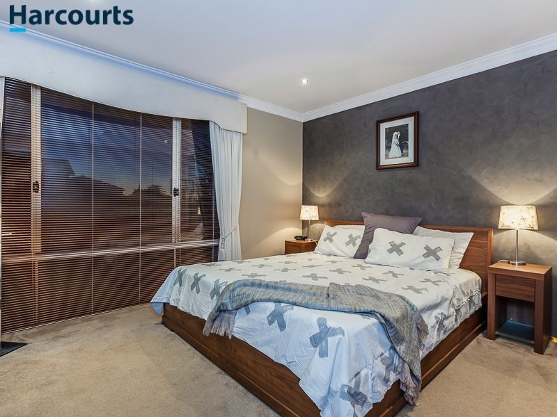 39 Canterbury Circle, Currambine WA 6028