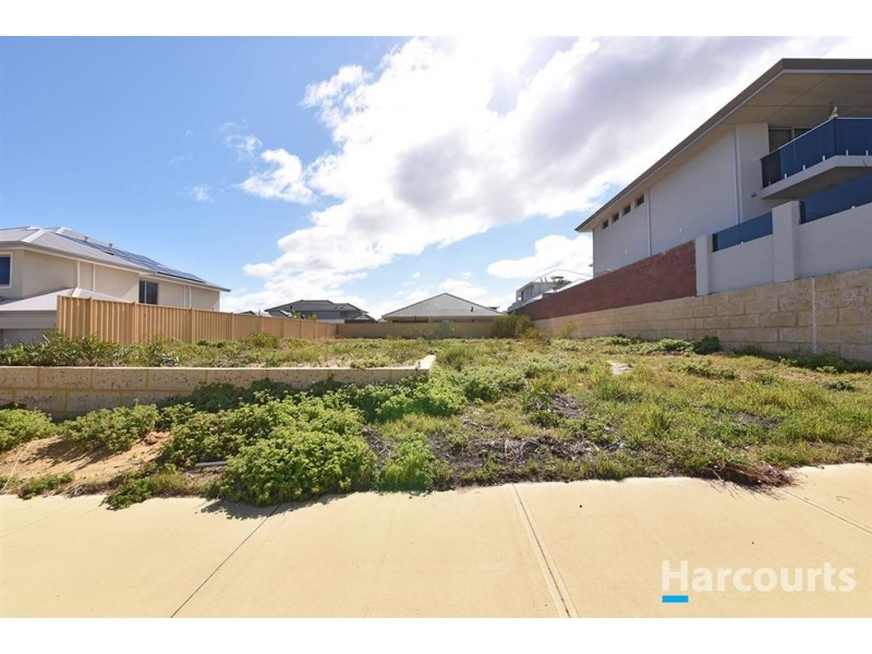 18 Fernando Parkway, Iluka WA 6028