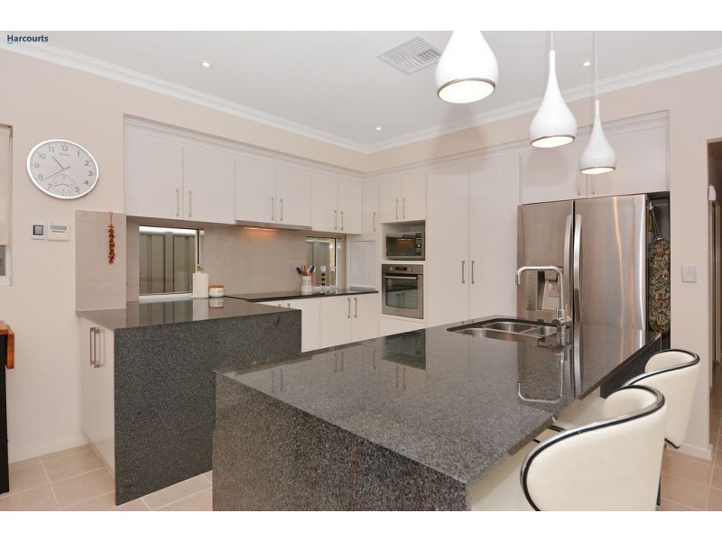 36 Parkland Drive, Yanchep WA 6035