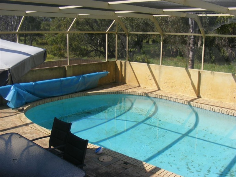 70 Bailey Road, Carabooda WA 6033