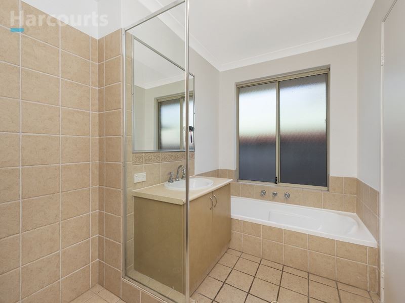 1 Wayford Circle, Hocking WA 6065